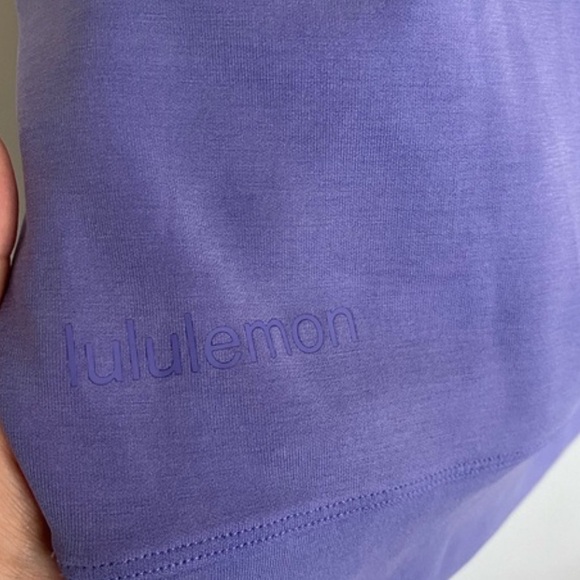 NWOT Lululemon Perfectly Oversized Cropped Crew Softstreme in Periwinkle Size 8 - Picture 6 of 6